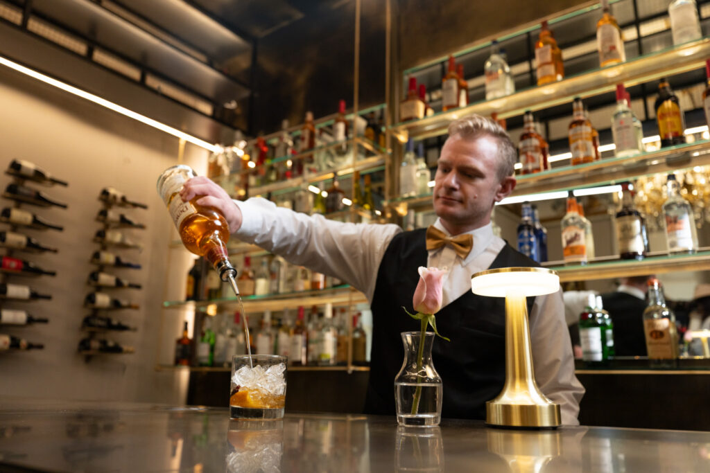 Antithesis-Bar&Extras-13